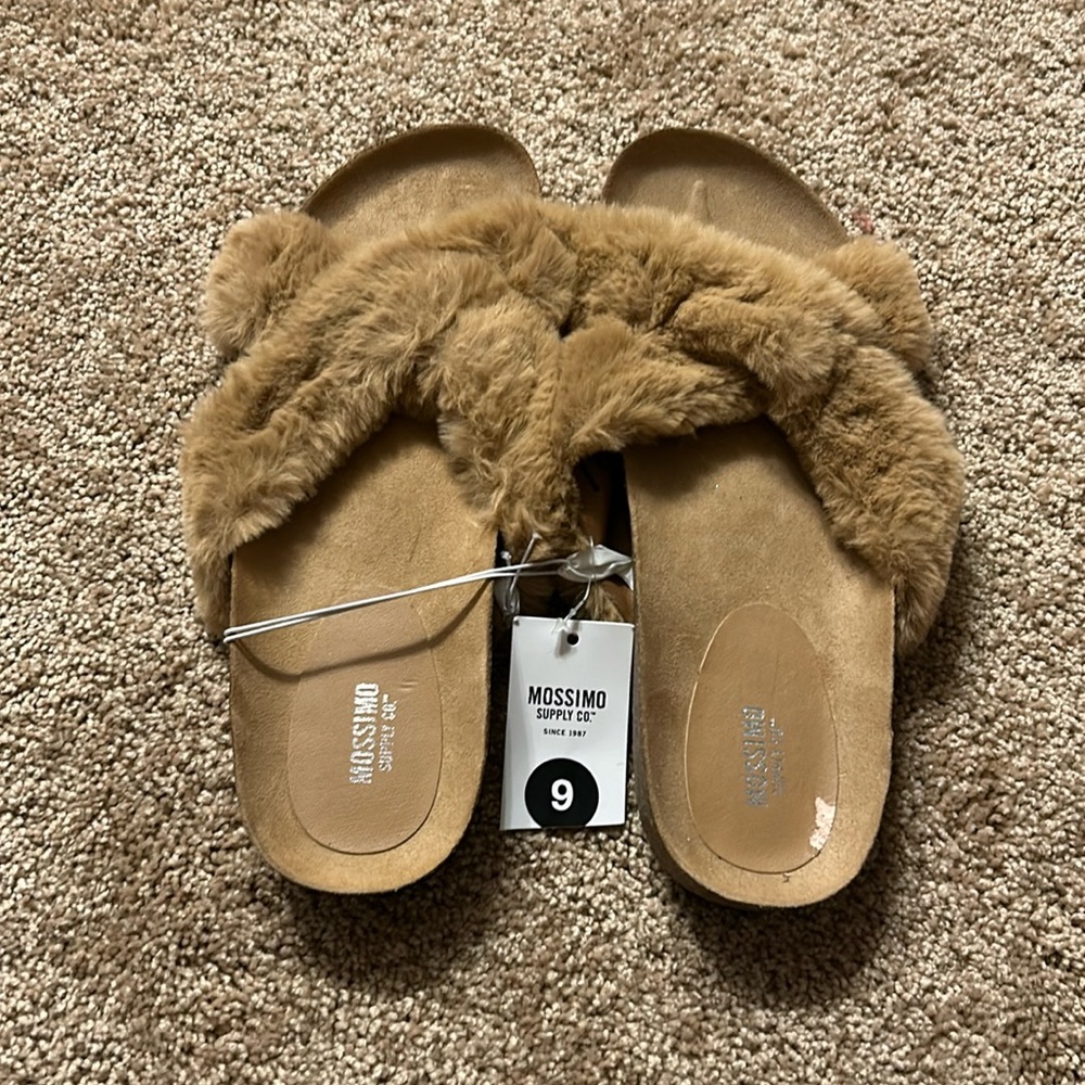 Mossimo Flip Flops